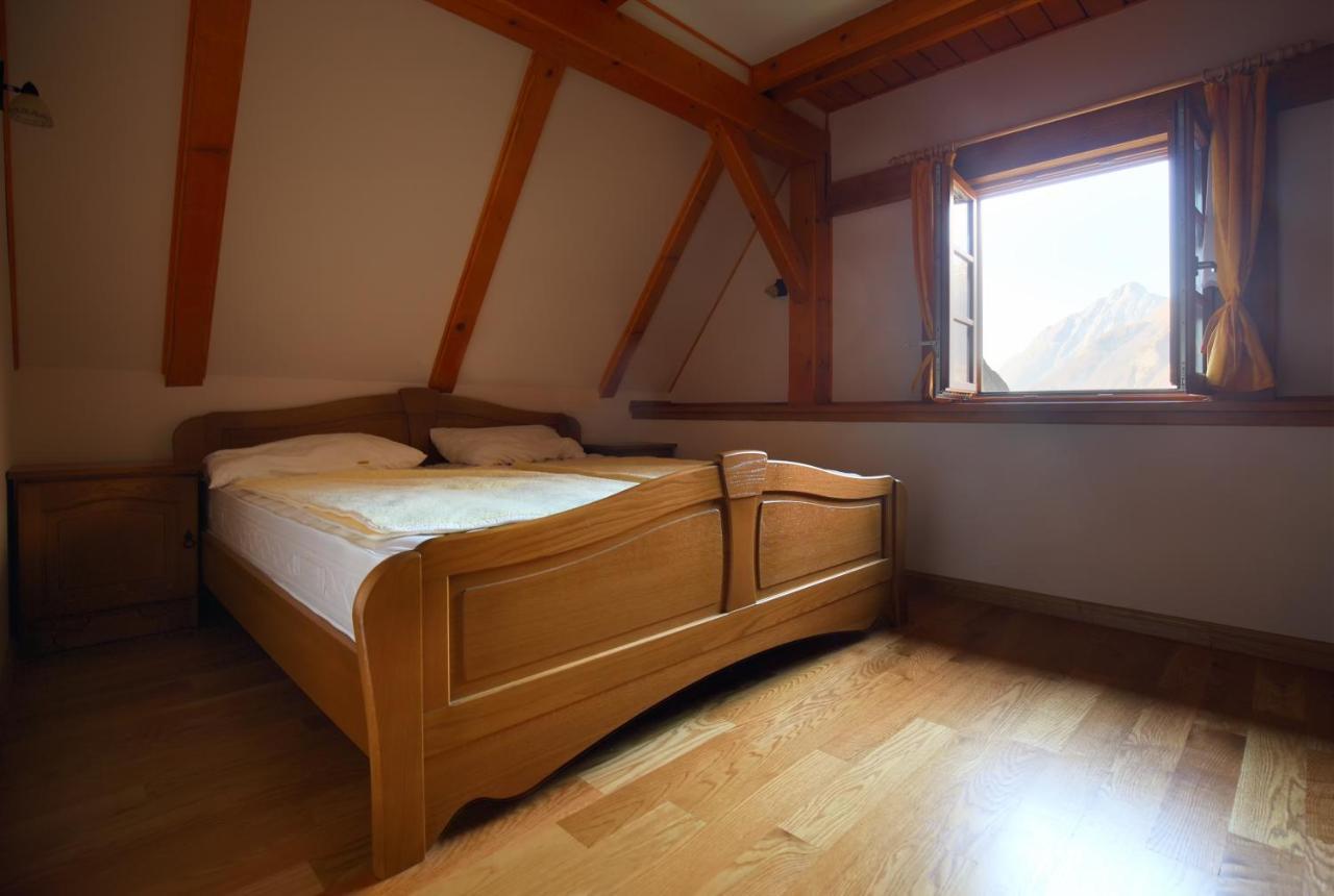 Zadnjica Holiday House Soča Eksteriør bilde